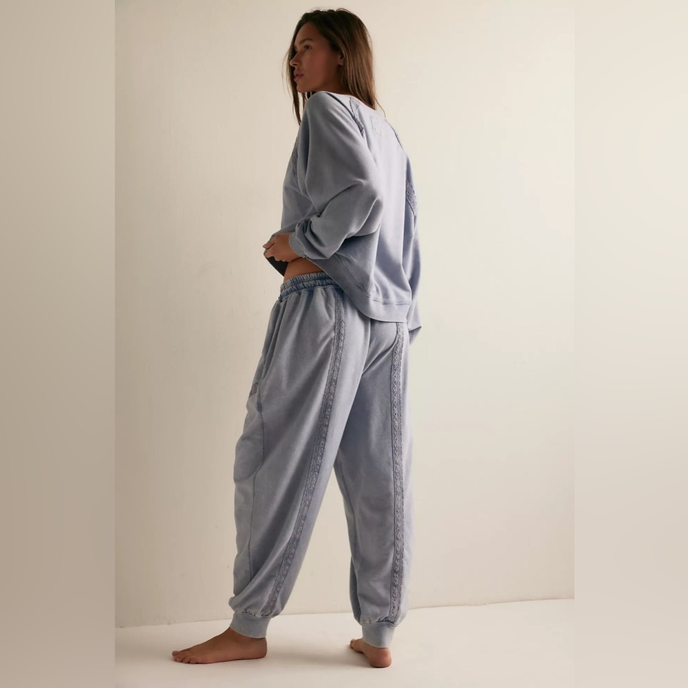 Free People Couch Club Joggers Pant Size: L - Picture 2 of 9